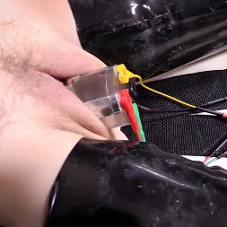 Elise Graves en 'Kink Partners' Elise bordeando (Miniatura 7)