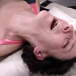 Elise Graves en 'Kink Partners' Elise bordeando (Miniatura 19)