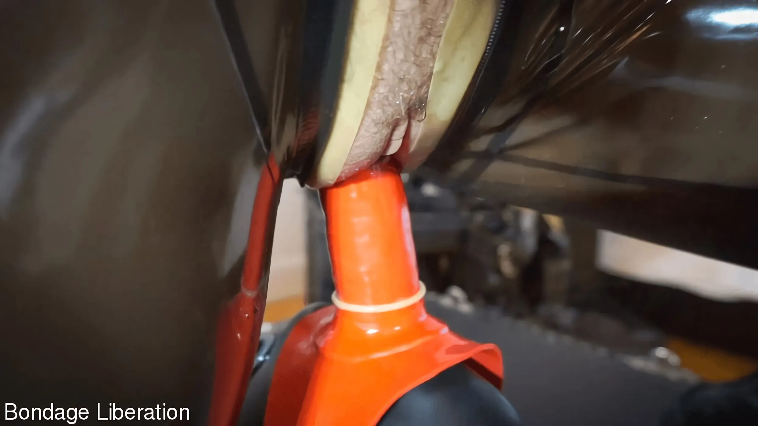 Kink Partners 'Sexo bondage con goma pesada' protagonizando Elise Graves (foto 9)