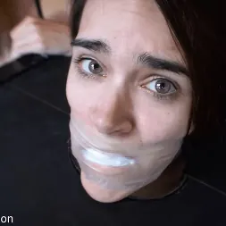 Elise Graves en 'Kink Partners' Fruta al alcance de la mano (Miniatura 11)