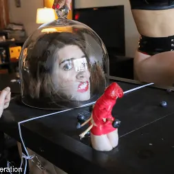 Elise Graves en 'Kink Partners' Fruta al alcance de la mano (Miniatura 16)