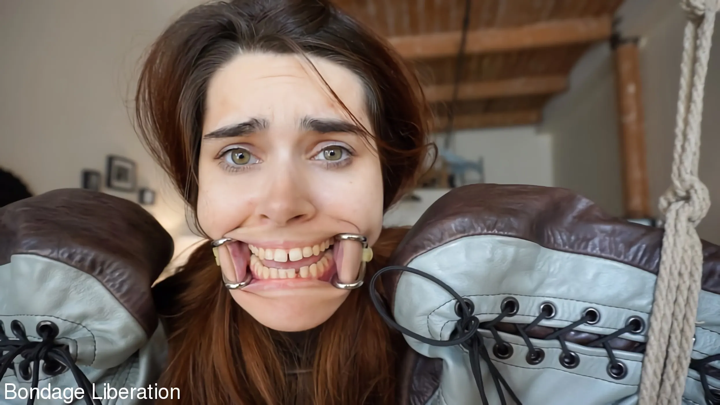 Kink Partners 'Castigo por un cuerpo perfecto' protagonizando Elise Graves (foto 9)