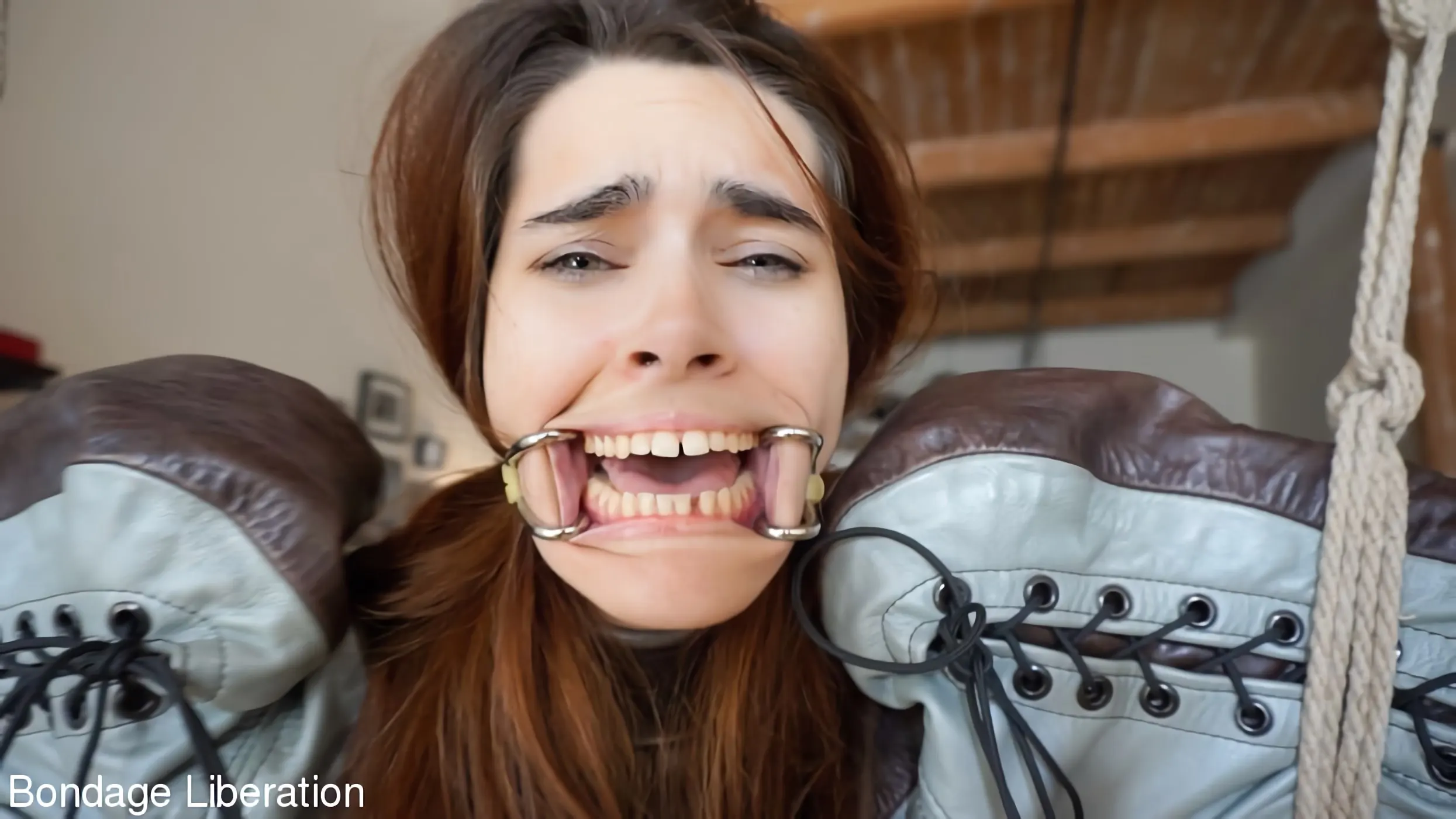 Kink Partners 'Castigo por un cuerpo perfecto' protagonizando Elise Graves (foto 10)