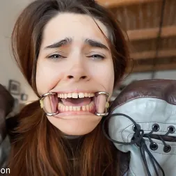 Elise Graves en 'Kink Partners' Castigo por un cuerpo perfecto (Miniatura 10)