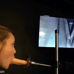 Elise Graves en 'Kink Partners' Sasha asada al asador (Miniatura 3)