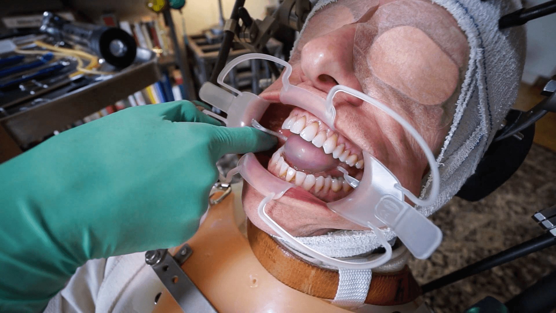 Kink Partners '歯科医での奇妙な趣味' 主演 Elise Graves (写真 5)