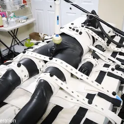 Elise Graves en 'Kink Partners' Burla y negación de la respiración (Miniatura 16)