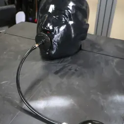 Elise Graves en 'Kink Partners' Burla en una caja (Miniatura 5)