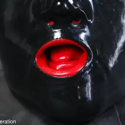 Elise Graves en 'Kink Partners' Burla en una caja (Miniatura 7)