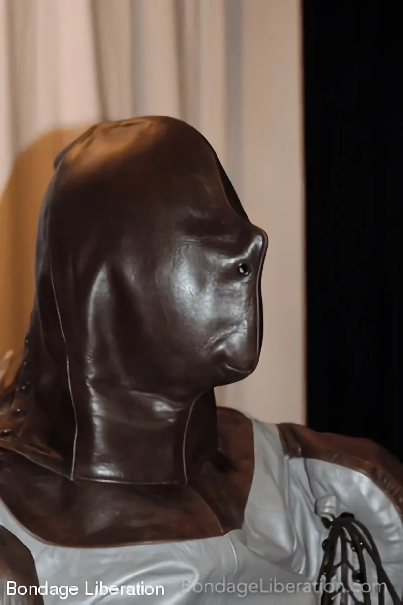 Kink Partners 'El efecto mariposa' protagonizando Elise Graves (foto 9)