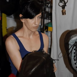 Elise Graves に 'Kink Partners' バタフライ効果 (サムネイル 7)