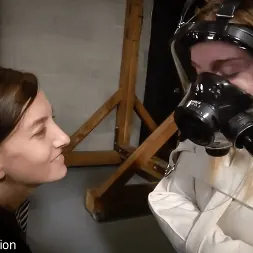 Elise Graves en 'Kink Partners' El viaje de tu vida (Miniatura 4)