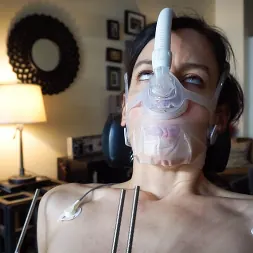 Elise Graves en 'Kink Partners' Es hora de respirar (Miniatura 11)