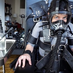 Elise Graves in 'Kink Partners' To Breathe or Not to Breathe: A Demo (Thumbnail 5)