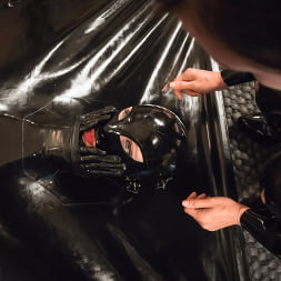 Elise Graves に 'Kink Partners' ベスパはすべて吸い上げられました (サムネイル 9)