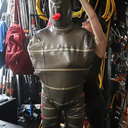 Elise Graves en 'Kink Partners' Cuando Elise conoció a Edén (Miniatura 2)