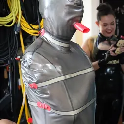 Elise Graves en 'Kink Partners' Cuando Elise conoció a Edén (Miniatura 3)