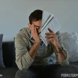 Ella Knox en 'Kink Partners' in Spend More, Fuck More! (Miniatura 2)