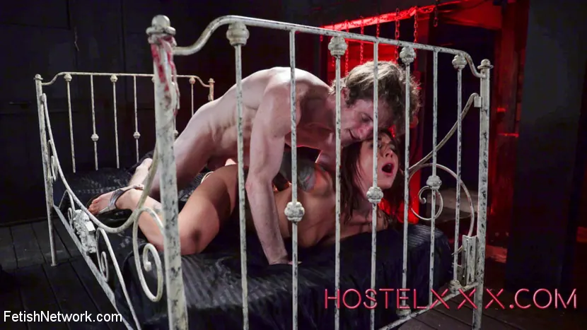 Kink Partners 'フェリシティとヒスイが奪われ、ロープを張られた部分1' 主演 Felicity Feline (写真 7)