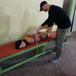 Freya Dee に 'Kink Partners' ホグティッド王女フレイヤ (サムネイル 4)