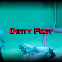 Gianna Love に 'Kink Partners' 汚い足を持つ少女 (サムネイル 1)