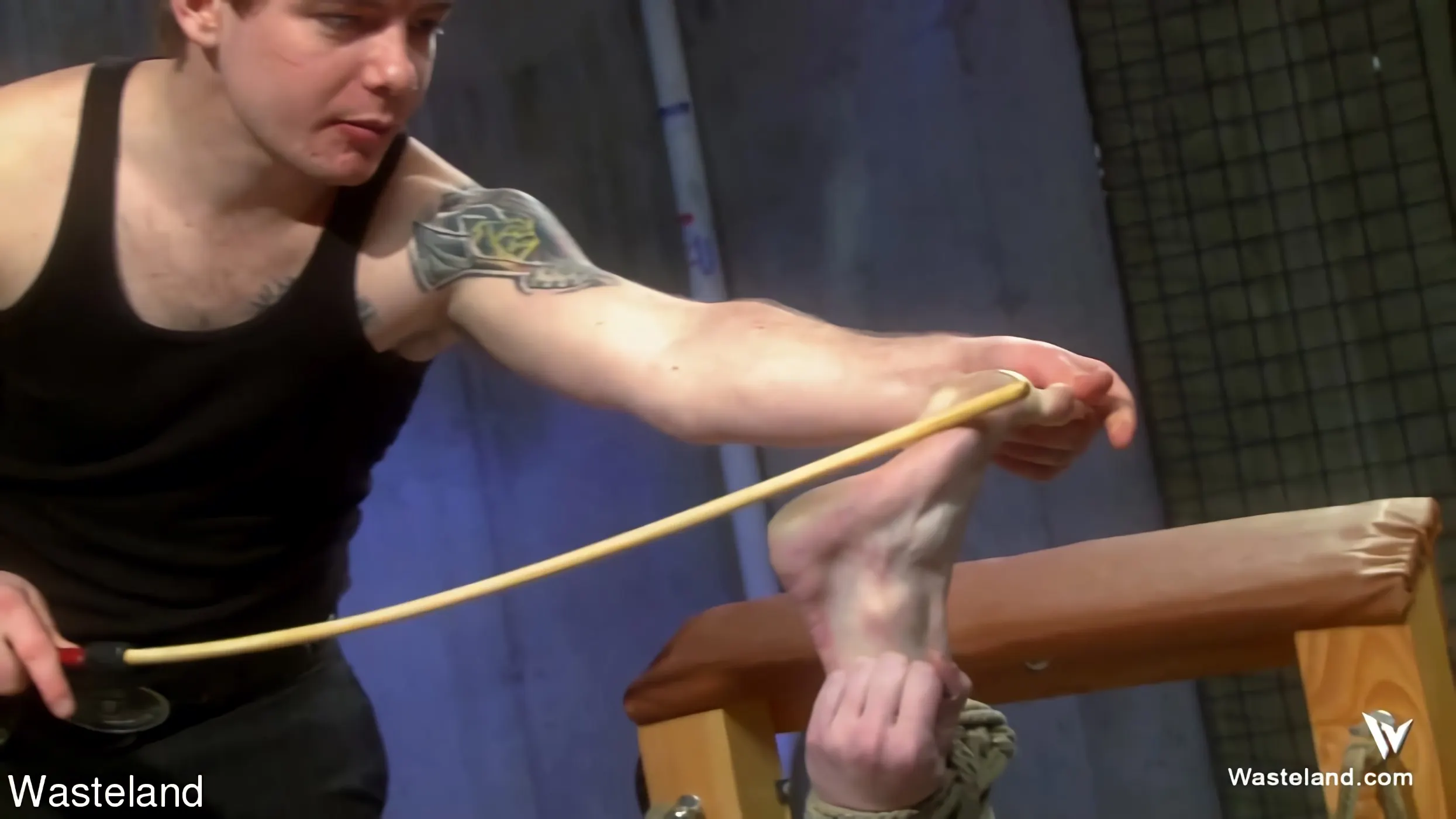 Kink Partners '汚い足を持つ少女' 主演 Gianna Love (写真 6)