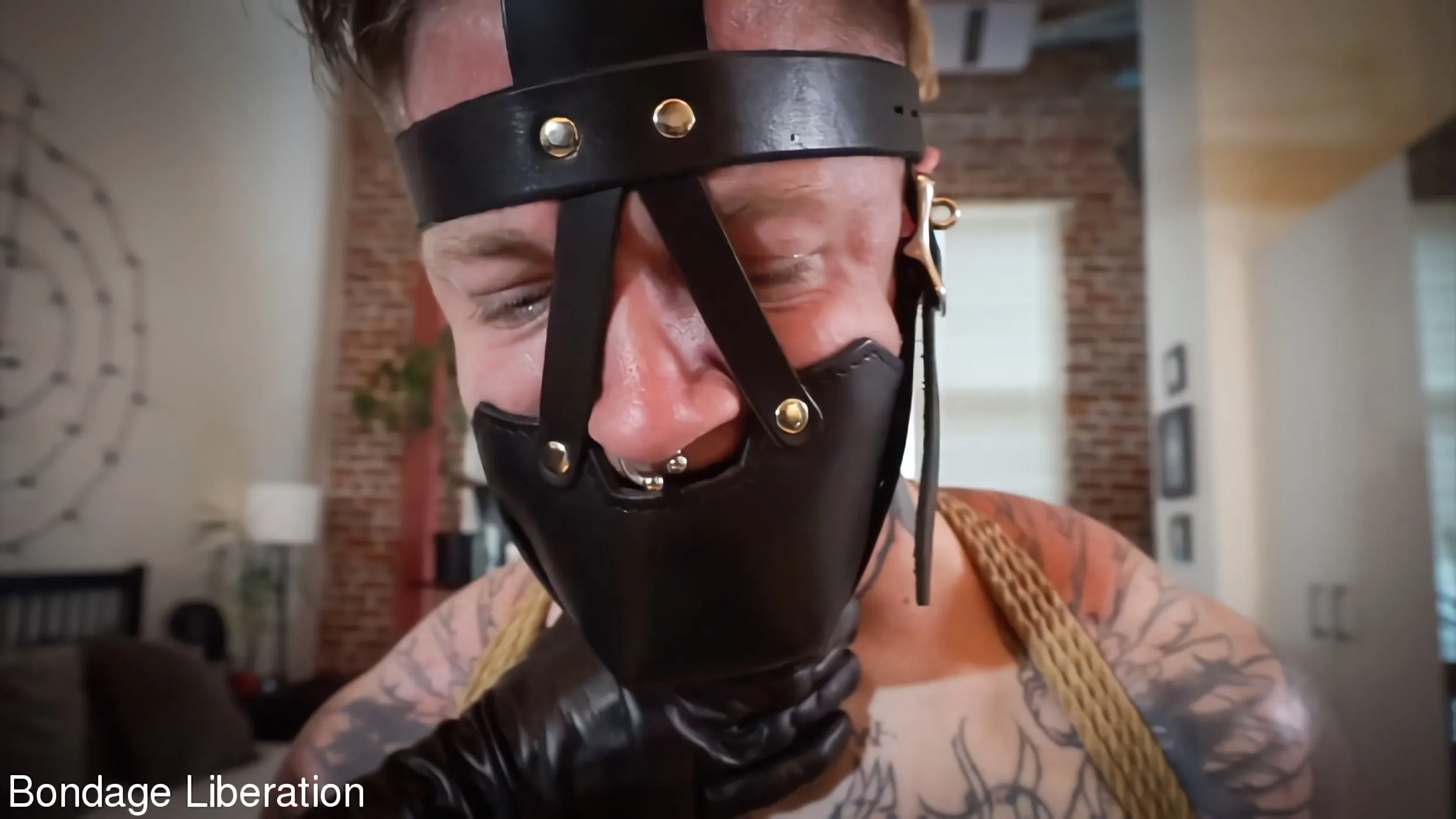 Kink Partners 'Dale a un hombre suficiente cuerda' protagonizando Heavybondage4life (foto 18)