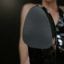 Helena Locke に 変態ジョイ:ヘレナは純潔であなたを苦しめる (写真 9) Helena Locke に 'Kink Partners' 変態ジョイ:ヘレナは純潔であなたを苦しめる (サムネイル 9)