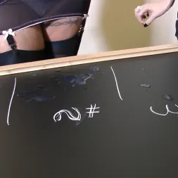 Helly Mae Hellfire en 'Kink Partners' CONCURSO DE CORRIDAS POR EQUIPOS DE BALONCESTO (Miniatura 15)