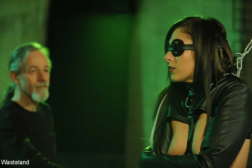 Kink Partners 'Problemas con papá' protagonizando Jade Thomas (foto 4)