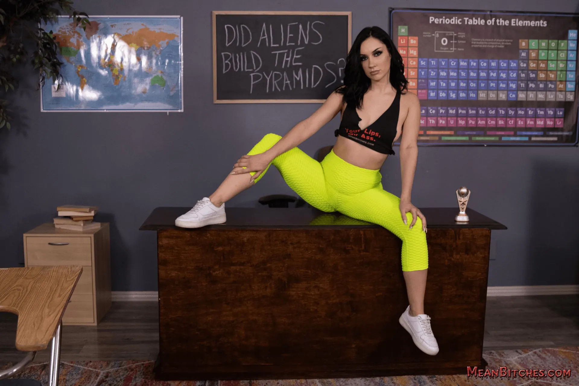 Kink Partners 'Estudiante 3' protagonizando Jazmin Luv (foto 1)