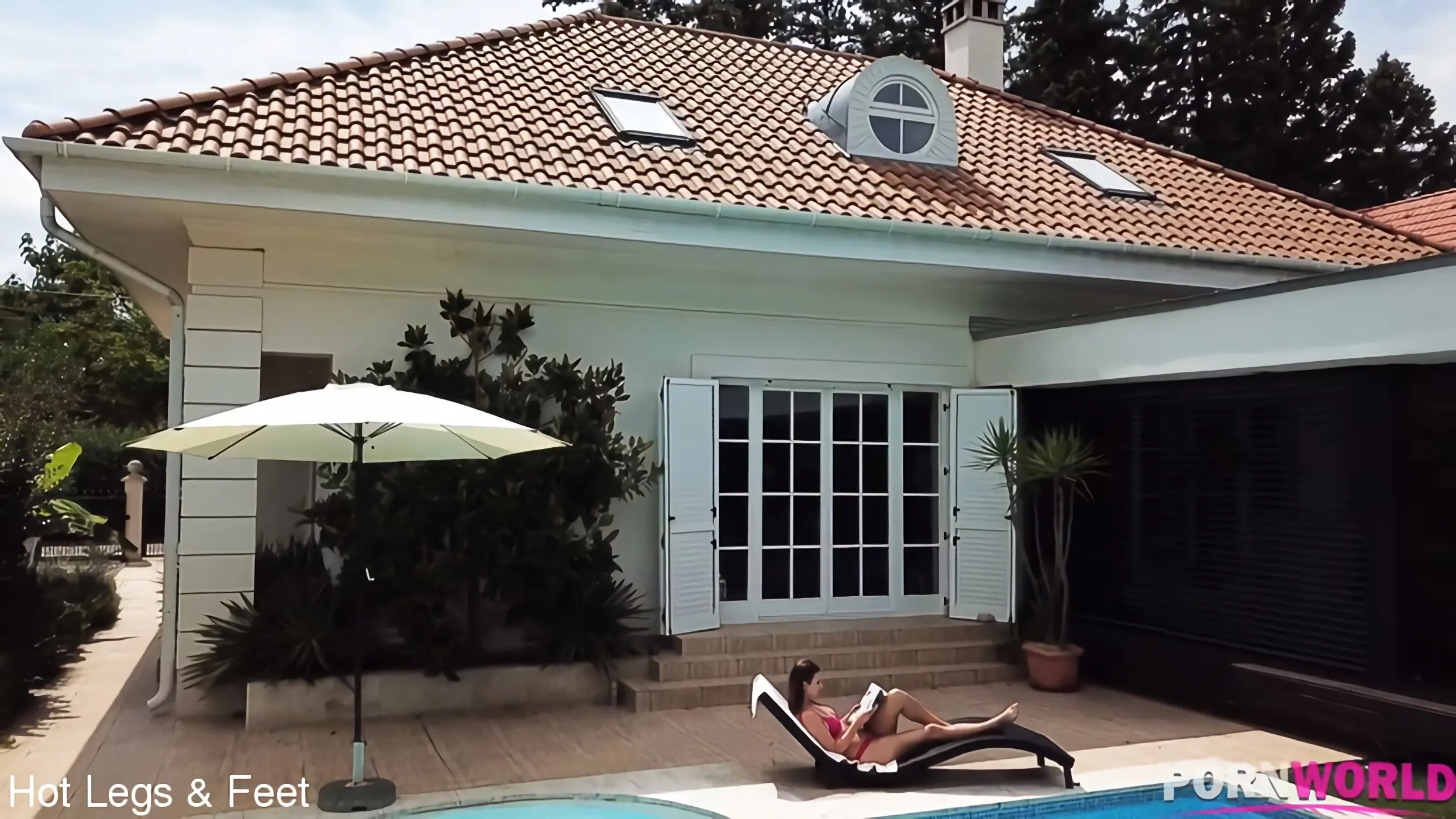 Jenifer Jane en 'Chica en bikini haciendo footjobs junto a la piscina' from 'Kink Partners' (foto 2) Kink Partners 'Chica en bikini haciendo footjobs junto a la piscina' protagonizando Jenifer Jane (foto 2)