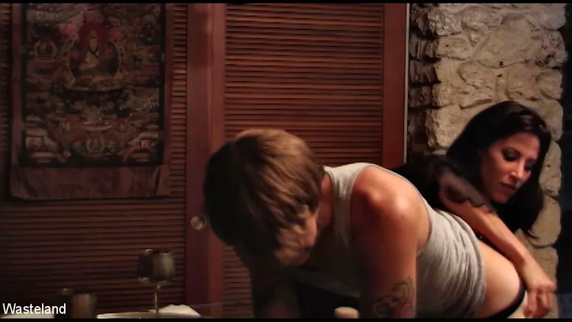 Kink Partners 'En la niebla - Episodio 1: La llegada' protagonizando Jenny Hendrix (foto 6)