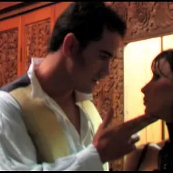 Jenny Hendrix に 'Kink Partners' 霧の中へ - エピソード5:ブラッドは誰ですか (サムネイル 11)