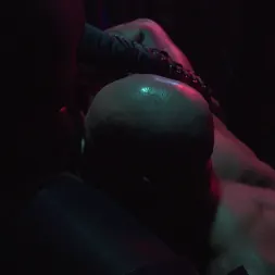 Jet Setting Jasmine に 'Kink Partners' 映画のような人生 (サムネイル 3)