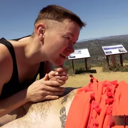 Jiz Lee に 'Kink Partners' 砂漠でのジズとラッカスファック (サムネイル 13)