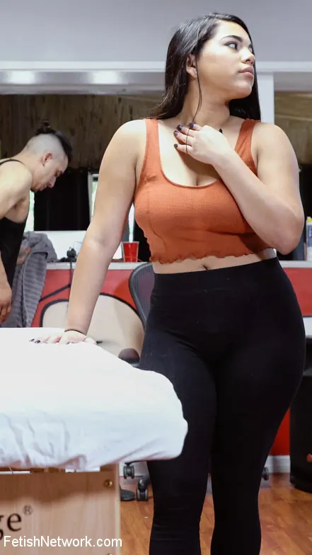 Kink Partners 'Internet Creeper - Un-happy Ending - Julz Gotti' starring Julz Gotti (Photo 1)