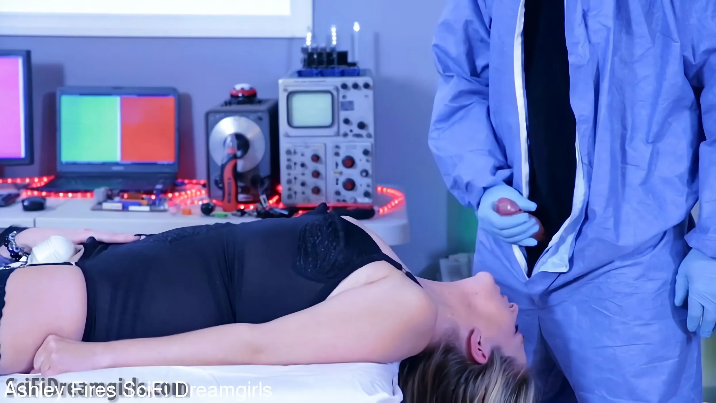 Kink Partners 'Ashley Fires, episodio de SciFi Dreamgirls: Sabotaje' protagonizando Katrina B (foto 26)