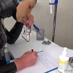 Krankenschwester Eins に 'Kink Partners' 辛引きの非常に恥ずかしい肛門検査 (サムネイル 19)