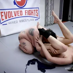 Kyra Rose in 'Kink Partners' vs Nikki Sequioa (Thumbnail 30)