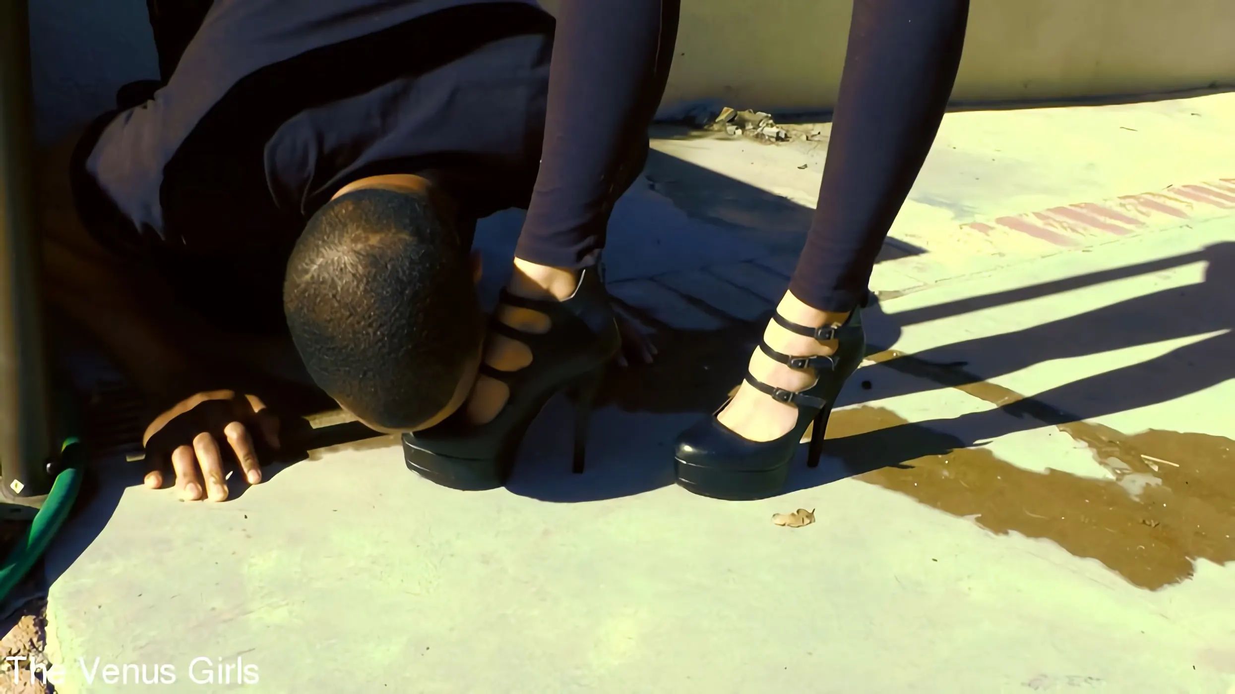 Lacie James に 'ブラットの学校の義務 - ビットティットタスクマスター - レイシージェームズ' from 'Kink Partners' (写真 2) Kink Partners 'ブラットの学校の義務 - ビットティットタスクマスター - レイシージェームズ' 主演 Lacie James (写真 2)