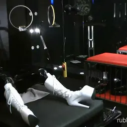 Lady Ashley en Deviant: Capítulo uno (foto 10) Lady Ashley en 'Kink Partners' Deviant: Capítulo uno (Miniatura 10)