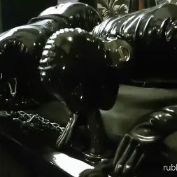 Lady Ashley en Deviant: Capítulo dos (foto 11) Lady Ashley en 'Kink Partners' Deviant: Capítulo dos (Miniatura 11)