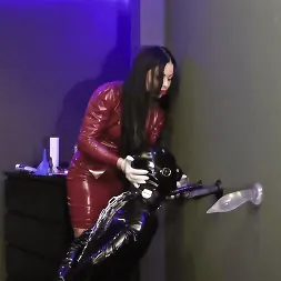 Lady Ashley in The Rubbertoy Manufactory (Photo 4) Lady Ashley in 'Kink Partners' The Rubbertoy Manufactory (Thumbnail 4)