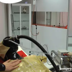 Lady Ashley に 'Kink Partners' イエローパート1 (サムネイル 3)