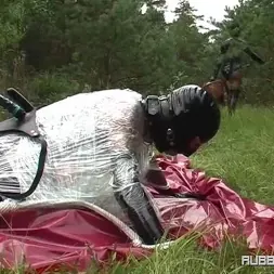 Lady Bijou に ビジューアウトドア (写真 20) Lady Bijou に 'Kink Partners' ビジューアウトドア (サムネイル 20)