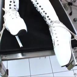 Lady Bijou en 'Kink Partners' Clínica de pups de goma (2 de 3) (Miniatura 5)