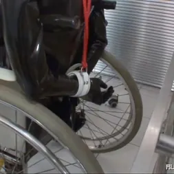 Lady Bijou en 'Kink Partners' Clínica de pups de goma (2 de 3) (Miniatura 18)