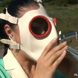 Lady Bijou en 'Kink Partners' Clínica de pups de goma (3 de 3) (Miniatura 16)