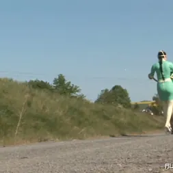 Lady Bijou en 'Kink Partners' Clínica de pups de goma (3 de 3) (Miniatura 24)